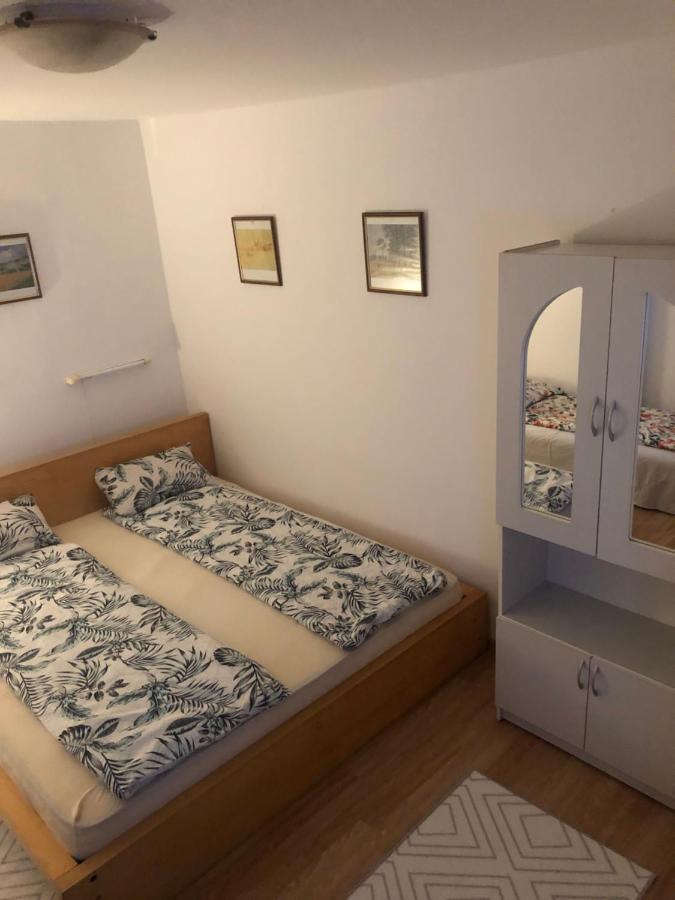 Agi Fogado Appartement Kisujszallas Buitenkant foto