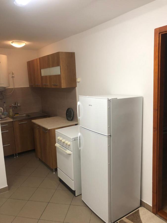 Agi Fogado Appartement Kisujszallas Buitenkant foto