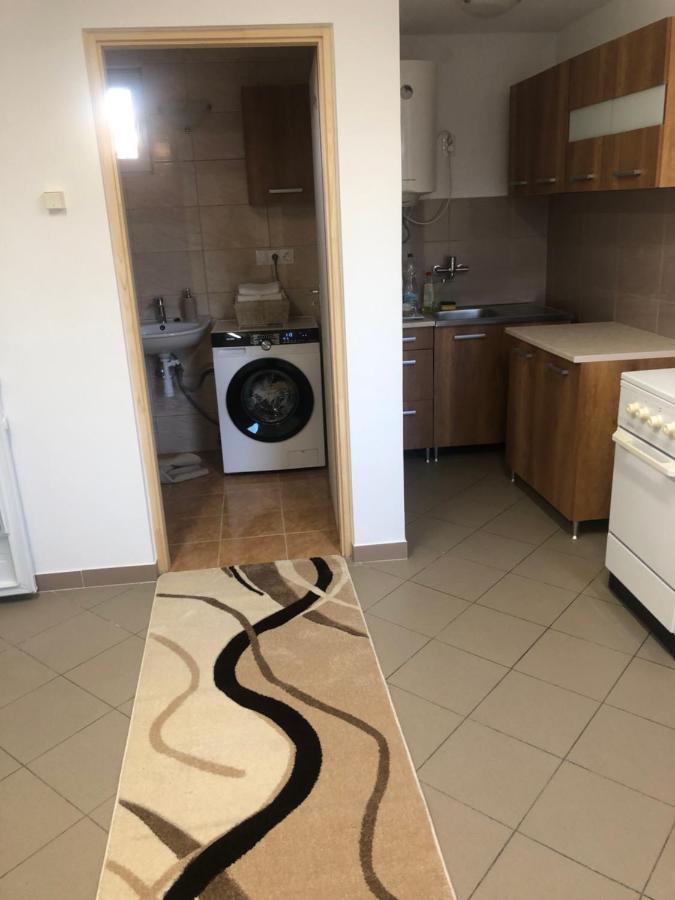 Agi Fogado Appartement Kisujszallas Buitenkant foto